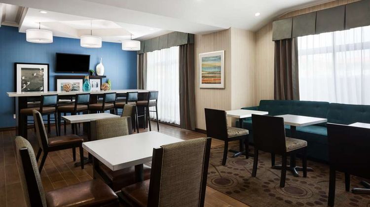Hampton Inn Los Angeles Int'l Airport Lobby