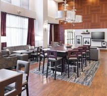 Hampton Inn Los Angeles Lobby