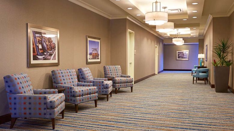 <b>Hilton Garden Inn Los Angeles/Redondo Meeting</b>. Images powered by <a href="https://iceportal.shijigroup.com/" title="IcePortal" target="_blank">IcePortal</a>.