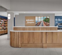 Hampton Inn & Suites San Clemente Lobby
