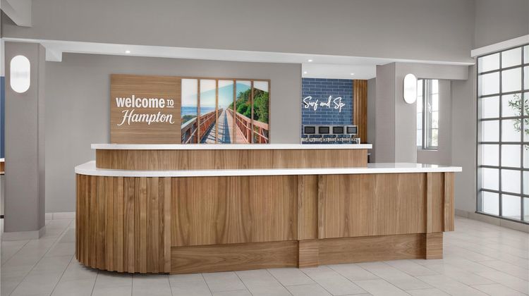 Hampton Inn & Suites San Clemente Lobby