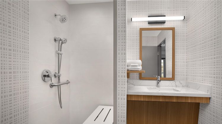 Hampton Inn & Suites San Clemente Room