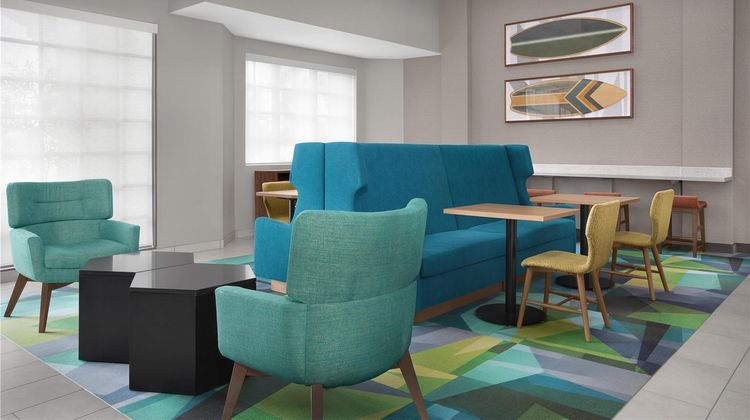 Hampton Inn & Suites San Clemente Lobby