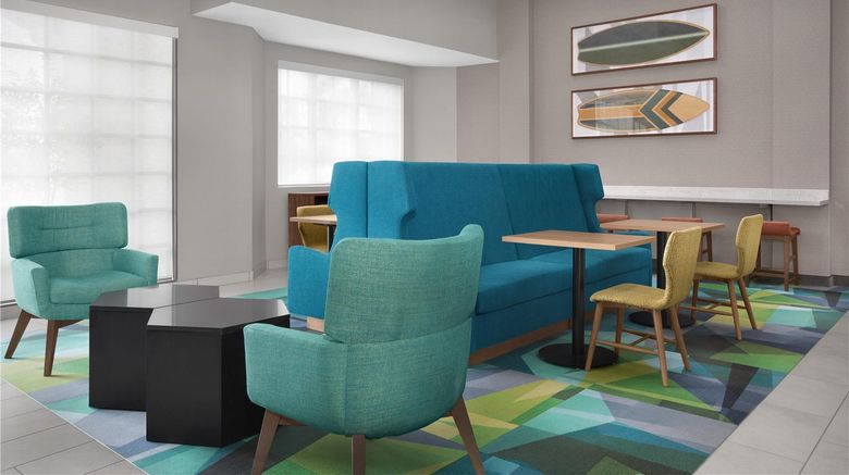 <b>Hampton Inn & Suites San Clemente Lobby</b>. Images powered by <a href="https://iceportal.shijigroup.com/" title="IcePortal" target="_blank">IcePortal</a>.