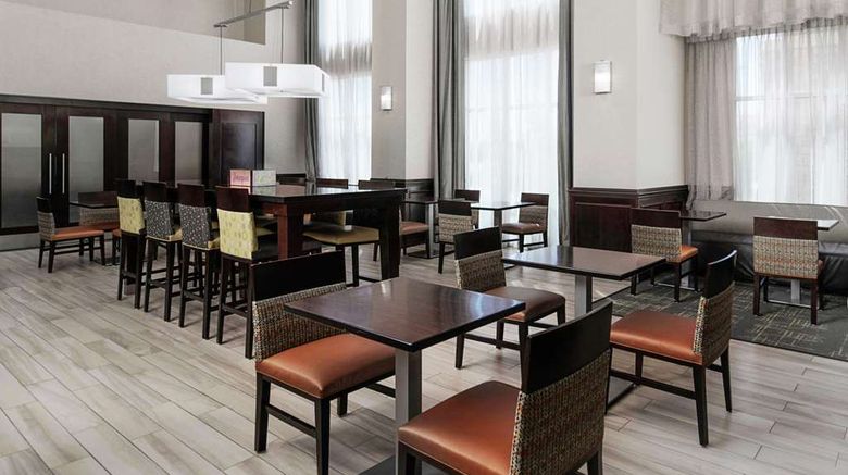 <b>Hampton Inn & Suites Lubbock Southwest Restaurant</b>. Images powered by <a href="https://iceportal.shijigroup.com/" title="IcePortal" target="_blank">IcePortal</a>.