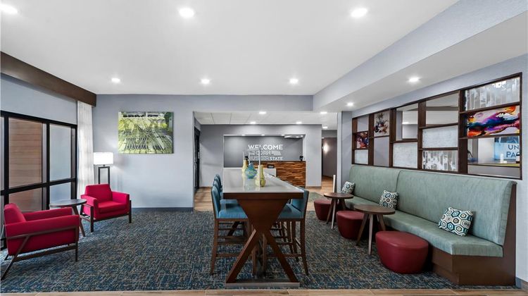 Hampton Inn North Platte Lobby