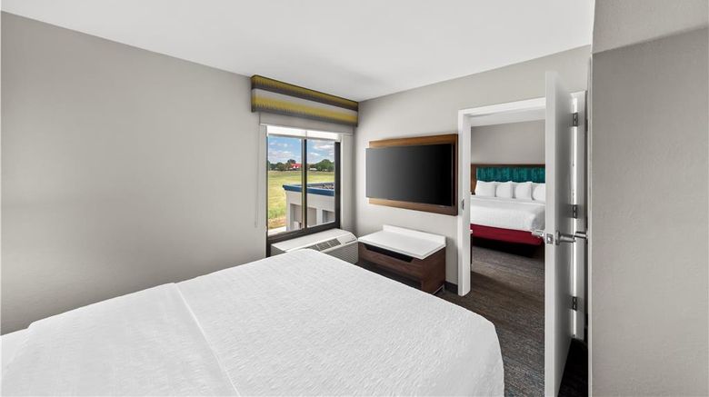 <b>Hampton Inn North Platte Room</b>. Images powered by <a href="https://iceportal.shijigroup.com/" title="IcePortal" target="_blank">IcePortal</a>.
