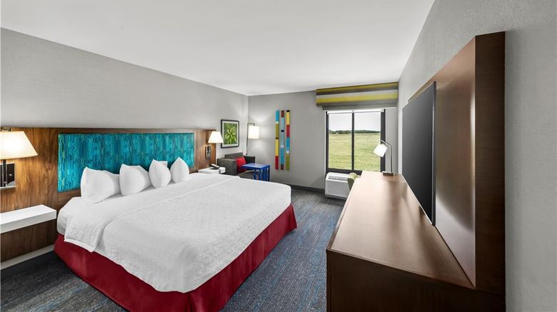 <b>Hampton Inn North Platte Room</b>. Images powered by <a href="https://iceportal.shijigroup.com/" title="IcePortal" target="_blank">IcePortal</a>.
