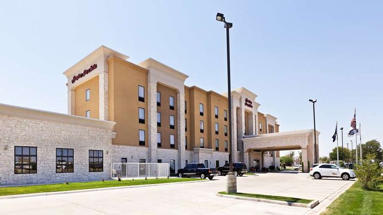 <b>Hampton Inn & Suites Liberal Exterior</b>. Images powered by <a href="https://iceportal.shijigroup.com/" title="IcePortal" target="_blank">IcePortal</a>.