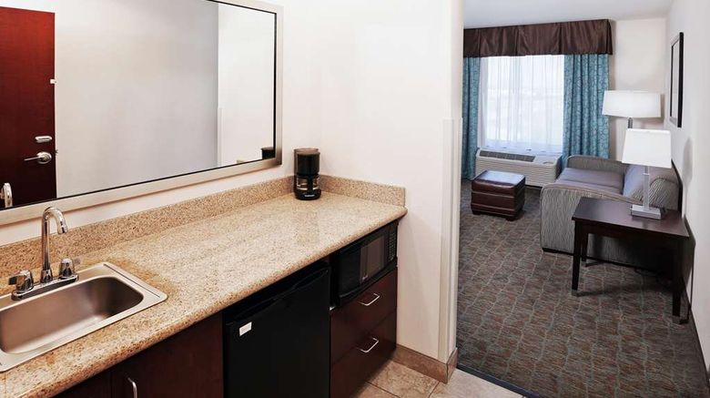 <b>Hampton Inn & Suites Liberal Other</b>. Images powered by <a href="https://iceportal.shijigroup.com/" title="IcePortal" target="_blank">IcePortal</a>.