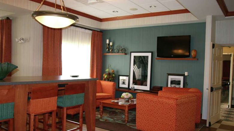 <b>Hampton Inn Lebanon Lobby</b>. Images powered by <a href="https://iceportal.shijigroup.com/" title="IcePortal" target="_blank">IcePortal</a>.