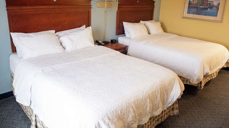 Hampton Inn Lebanon Room
