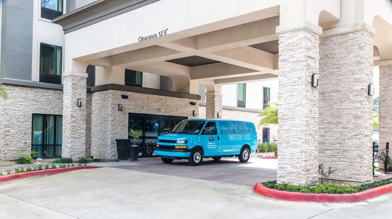 <b>Hampton Inn Lake Charles Exterior</b>. Images powered by <a href="https://iceportal.shijigroup.com/" title="IcePortal" target="_blank">IcePortal</a>.