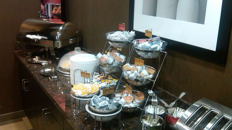 <b>Hampton Inn & Suites Lebanon Restaurant</b>. Images powered by <a href="https://iceportal.shijigroup.com/" title="IcePortal" target="_blank">IcePortal</a>.