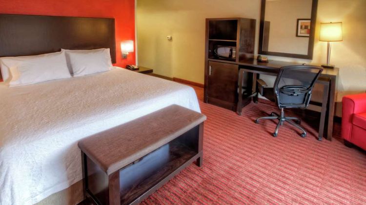 Hampton Inn & Suites Lebanon Room