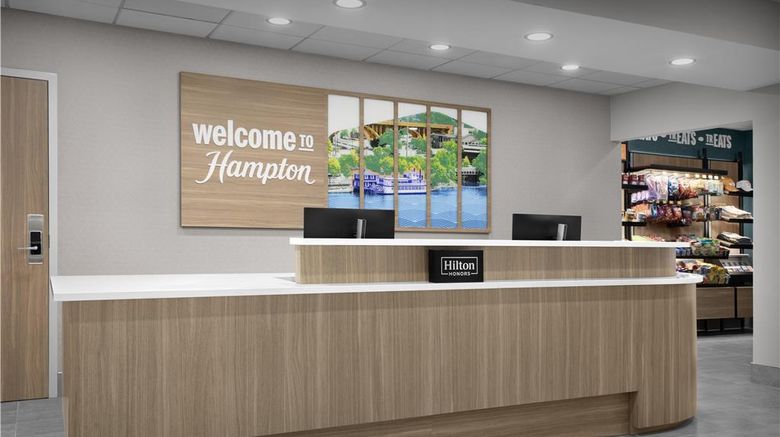 <b>Hampton Inn Lenoir City Lobby</b>. Images powered by <a href="https://iceportal.shijigroup.com/" title="IcePortal" target="_blank">IcePortal</a>.
