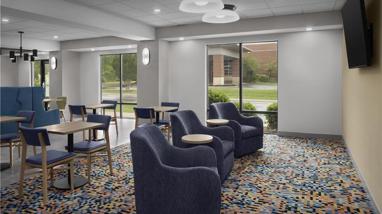 <b>Hampton Inn Lenoir City Lobby</b>. Images powered by <a href="https://iceportal.shijigroup.com/" title="IcePortal" target="_blank">IcePortal</a>.
