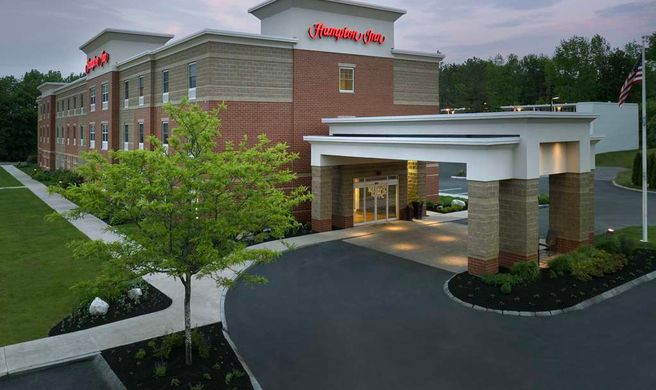 Hampton Inn - Augusta Exterior