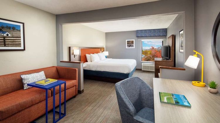 Hampton Inn Lexington South-Keeneland Room