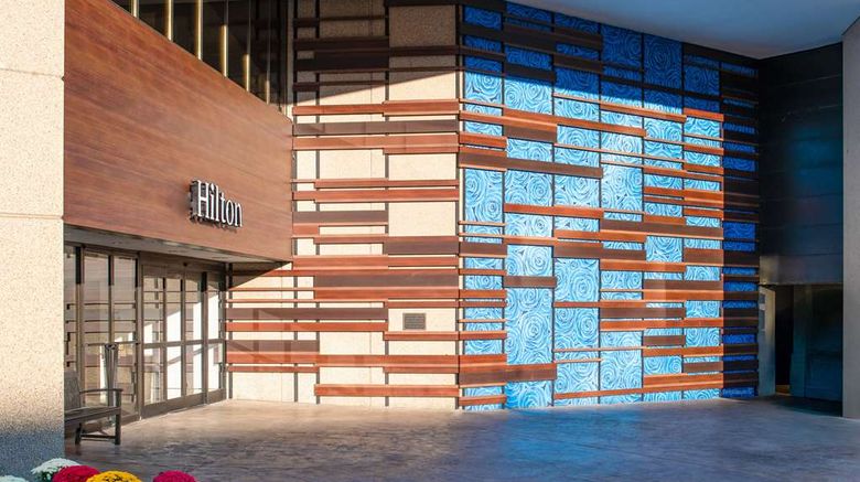 <b>Hilton Lexington/Downtown Exterior</b>. Images powered by <a href="https://iceportal.shijigroup.com/" title="IcePortal" target="_blank">IcePortal</a>.