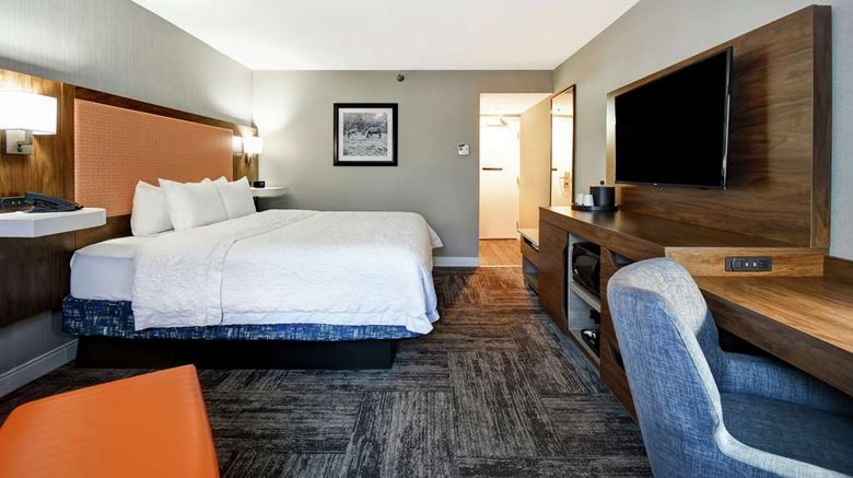 <b>Hampton Inn I-75 Room</b>. Images powered by <a href="https://iceportal.shijigroup.com/" title="IcePortal" target="_blank">IcePortal</a>.