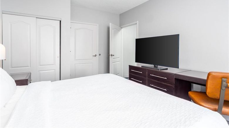 <b>Homewood Suites Lexington Fayette Mall Room</b>. Images powered by <a href="https://iceportal.shijigroup.com/" title="IcePortal" target="_blank">IcePortal</a>.