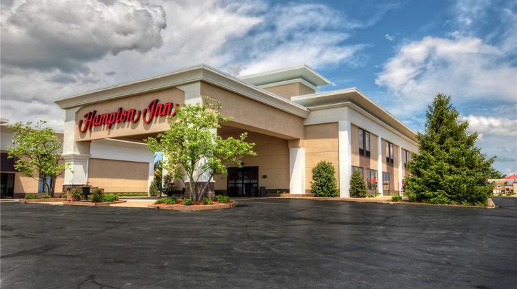 Hampton Inn Winchester Exterior