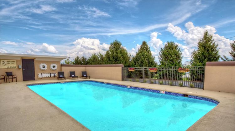 Hampton Inn Winchester Pool