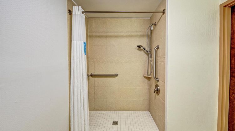 Hampton Inn Winchester Room