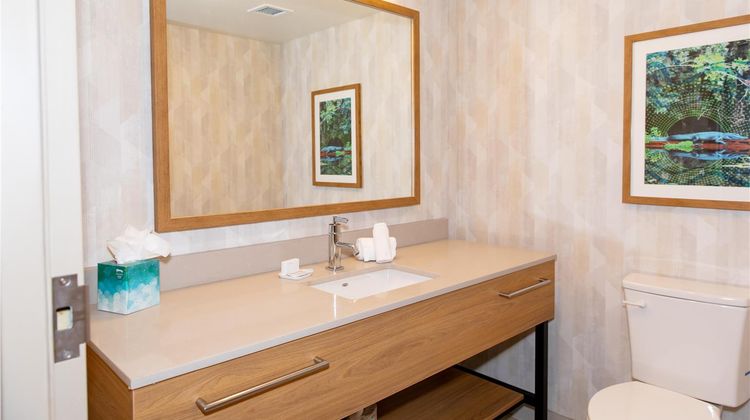 Hampton Inn & Suites Jennings Room