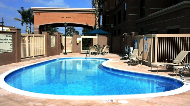 Hampton Inn & Suites Seal Beach Pool