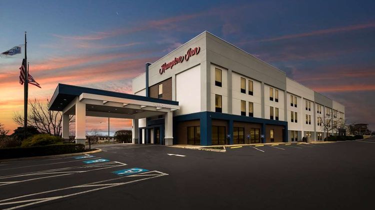 Hampton Inn Lancaster Exterior
