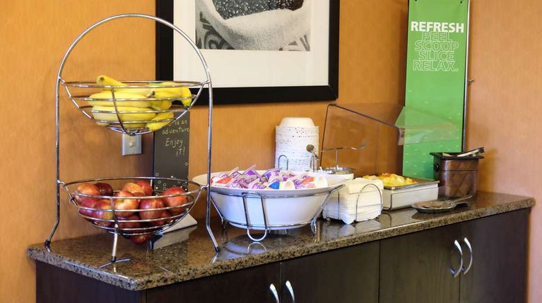 <b>Hampton Inn Lima Restaurant</b>. Images powered by <a href="https://iceportal.shijigroup.com/" title="IcePortal" target="_blank">IcePortal</a>.