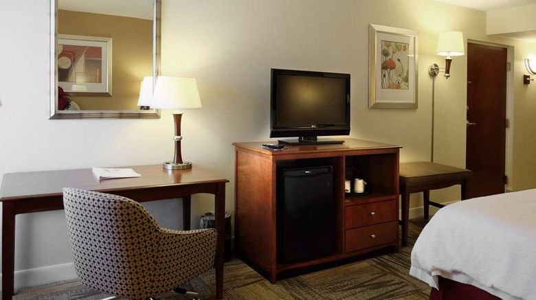 <b>Hampton Inn Lima Room</b>. Images powered by <a href="https://iceportal.shijigroup.com/" title="IcePortal" target="_blank">IcePortal</a>.