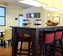 Hampton Inn Lima Lobby