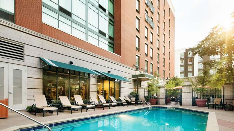 Hampton Inn & Suites Downtown Pool