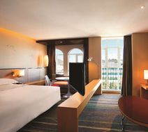 Hilton Garden Inn Lijiang Room