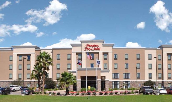 Hampton Inn & Suites Bay City Exterior