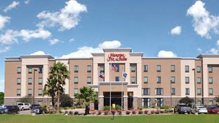 Hampton Inn & Suites Bay City
