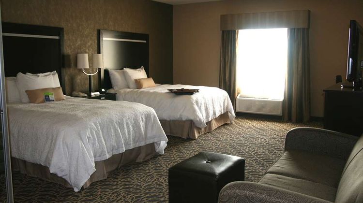 Hampton Inn & Suites Bay City Suite