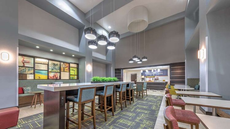 Hampton Inn & Suites Lake Jackson Clute Lobby