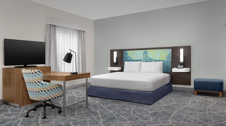 Hampton Inn and Suites Lake City Room