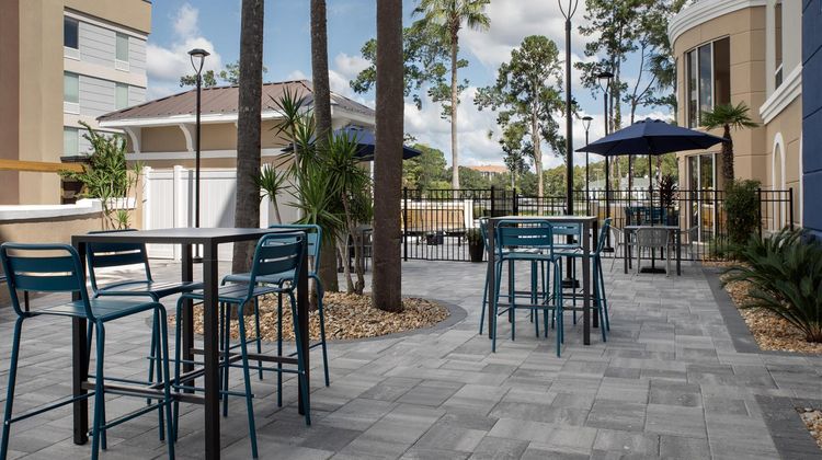 Hampton Inn and Suites Lake City Exterior