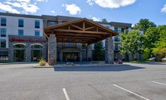 Hampton Inn & Suites Lake George