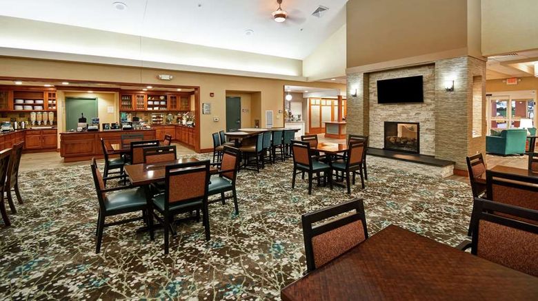 <b>Homewood Suites Lancaster Lobby</b>. Images powered by <a href="https://iceportal.shijigroup.com/" title="IcePortal" target="_blank">IcePortal</a>.