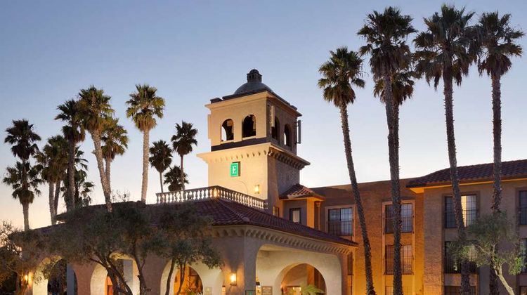 Embassy Suites by Hilton Lompoc Exterior