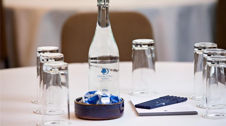 DoubleTree by Hilton London - Ealing Meeting