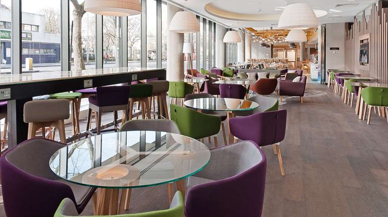 <b>Hampton by Hilton London Waterloo Restaurant</b>. Images powered by <a href="https://iceportal.shijigroup.com/" title="IcePortal" target="_blank">IcePortal</a>.