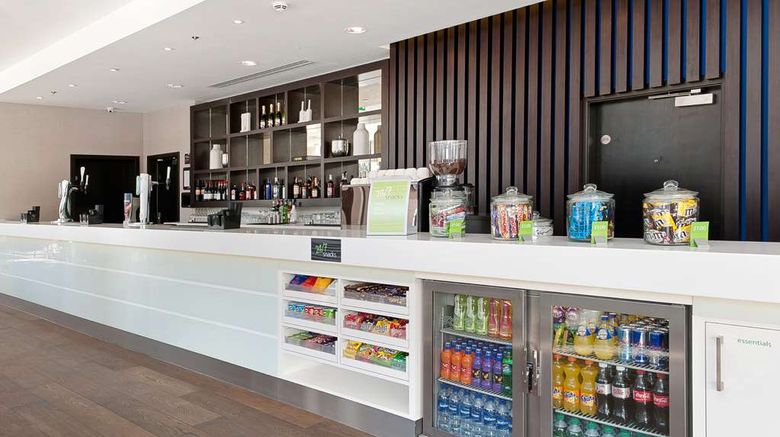 <b>Hampton by Hilton London Waterloo Restaurant</b>. Images powered by <a href="https://iceportal.shijigroup.com/" title="IcePortal" target="_blank">IcePortal</a>.