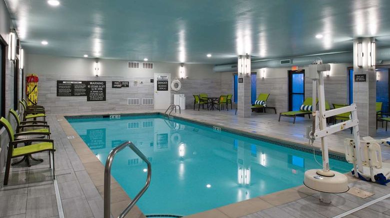 <b>Hampton Inn LaPorte Pool</b>. Images powered by <a href="https://iceportal.shijigroup.com/" title="IcePortal" target="_blank">IcePortal</a>.
